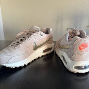 Nike Air Max Command Premium Women's Shoes Suede Sneaker Size 9
